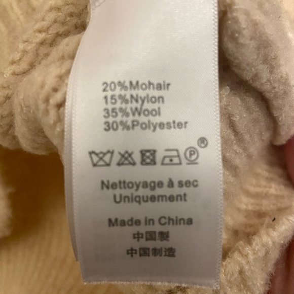 Paloma Wool inspired sweater - Picture 2 of 2